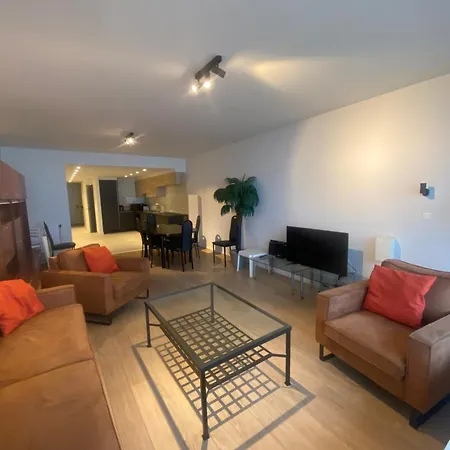 Апартаменты Beautiful 2-bedroom On The 8th Floor With Direct Sea View T44
