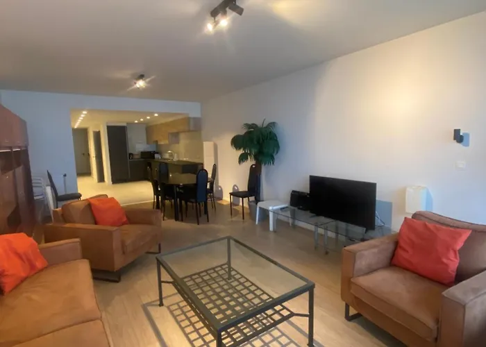 아파트 Beautiful 2-bedroom On The 8th Floor With Direct Sea View T44